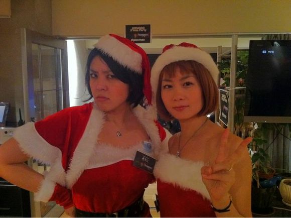 GIZMODO X'mas Party オープンしました！ @soko286 とサンタコス＊ #gizxmas